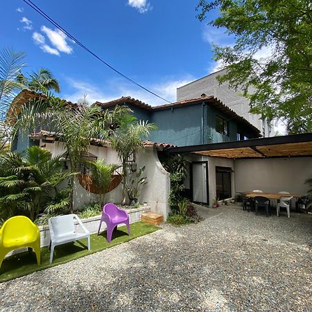 Casa Mosaiko Patio Bonito Otel Medellín Dış mekan fotoğraf