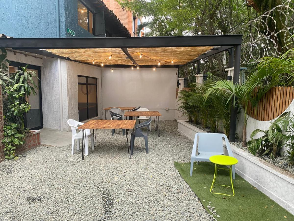 Casa Mosaiko Patio Bonito Otel Medellín Dış mekan fotoğraf